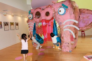 アートぶら下がり遊具