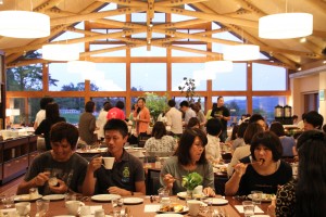 清泉寮ダイニングルーム